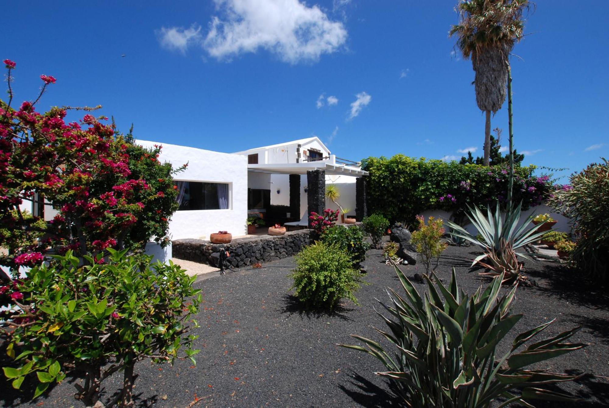 Casa Azmira Del Mar Villa Guatiza Bagian luar foto